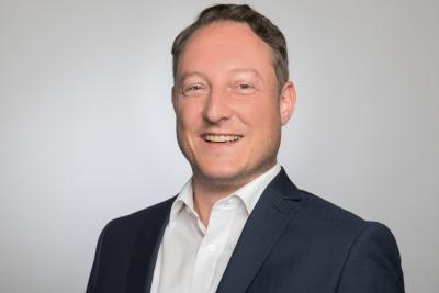Mitarbeiter bilden+tagen